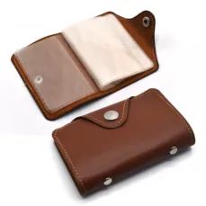 جاکارتی دکمه دار