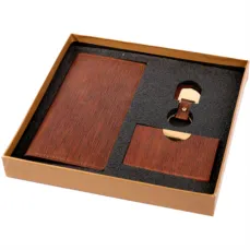 ست سه تکه مدیریتی