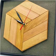 ساعت دیواری چوبی شش ضلعی
